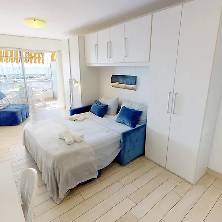 Apartment Renove Face Avec Terrasse, Clim, Wifi Et Proche Commodites A - Fr-1-196-167